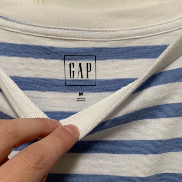 NWT! Gap Stripe T-shirt dress - Picture 3 of 5